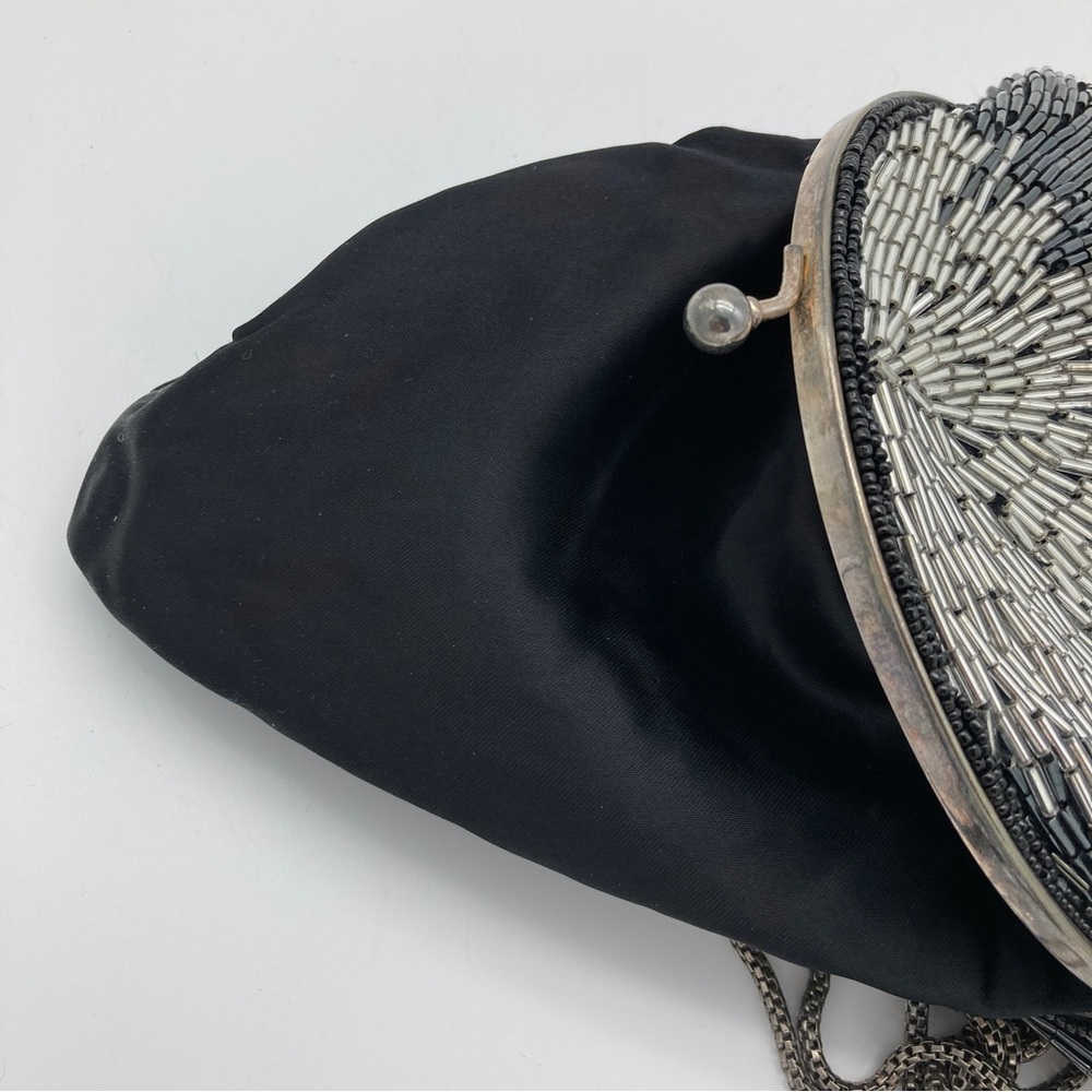 Vintage La Regale Beaded Evening Shoulder Bag with Chain Strap - Picture 4 of 7